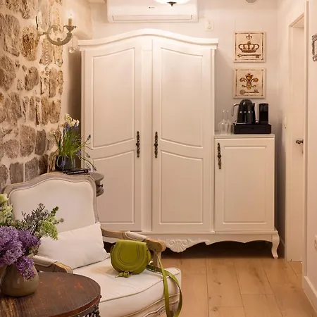 Vivaldi Guest house