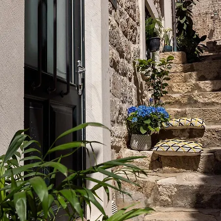 Vivaldi Guest house 4*